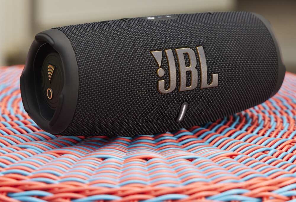 Głośnik JBL Boombox 5 WiFi mobilność bas moc strumieniowanie czas pracy czas działania ładowanie odporność zabezpieczenie