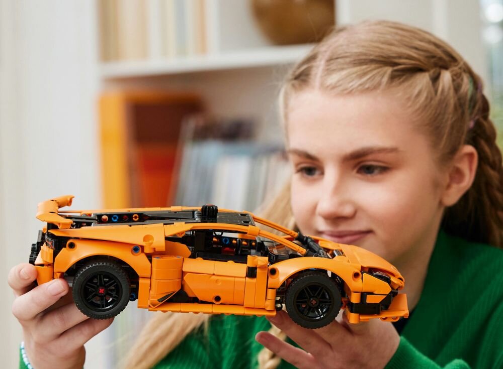 LEGO 42196 Technic Pomarańczowe Lamborghini Hurican Tecnica   klocki elementy zabawa łączenie figurki akcesoria figurka zestaw budowanie instrukcja rozwój przebudowa
