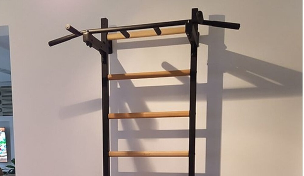 Drabinka gimnastyczna BENCHK 221B + Drążek drazek do podciagania wzmocnienie miesni z wytrzymalej stali