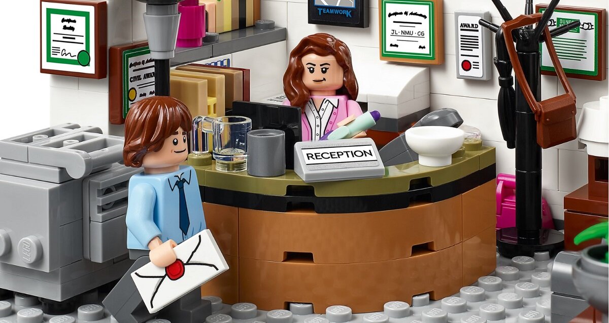 LEGO Ideas The Office 21336 Akcesoria inspirowane kultowymi scenami 

