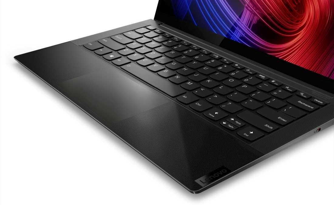 Laptop LENOVO Yoga Slim 9 -  podświetlenie klawiatury 
