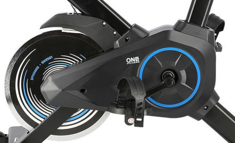 Rower spinningowy ONE FITNESS SW2501 Niebieski trening bardzo dynamiczny świetna jakość wykonania nowoczesny wygląd koło zamachowe waży 7 kg