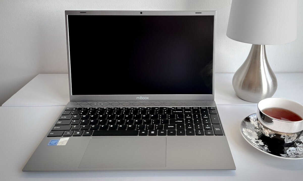 Laptop MAXCOM mBook 15.6 IPS Celeron J4125 8GB RAM 256GB SSD wielkość przekątna ekran