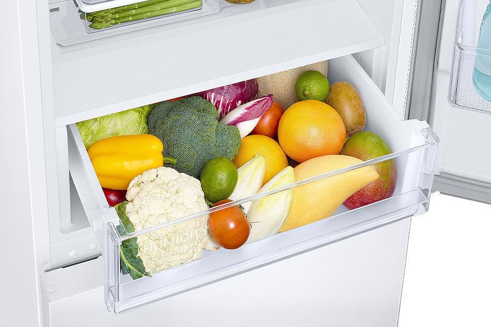Media Expert - lodówka Samsung RB33B610EWW - szuflada na warzywa i owoce