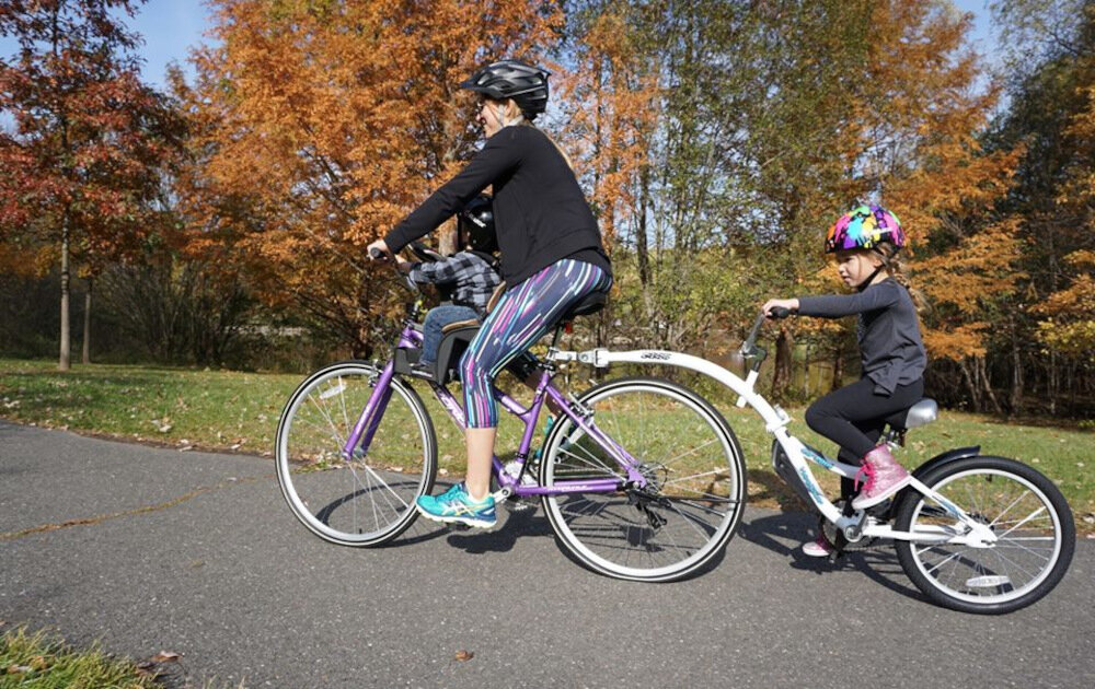 Przyczepka rowerowa WEERIDE Co-Pilot Srebrny dopasowanie wysokosci siodelka regulowana kierownica dla dzieci o wadze do 45 kg