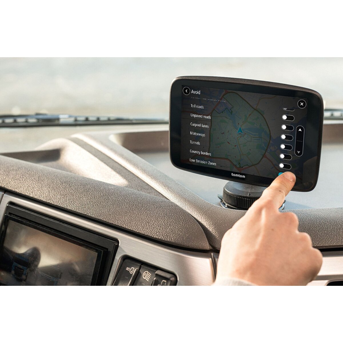 Nawigacja TOMTOM GO Expert 7 Plus HD cena, opinie, dane techniczne sklep Electro.pl