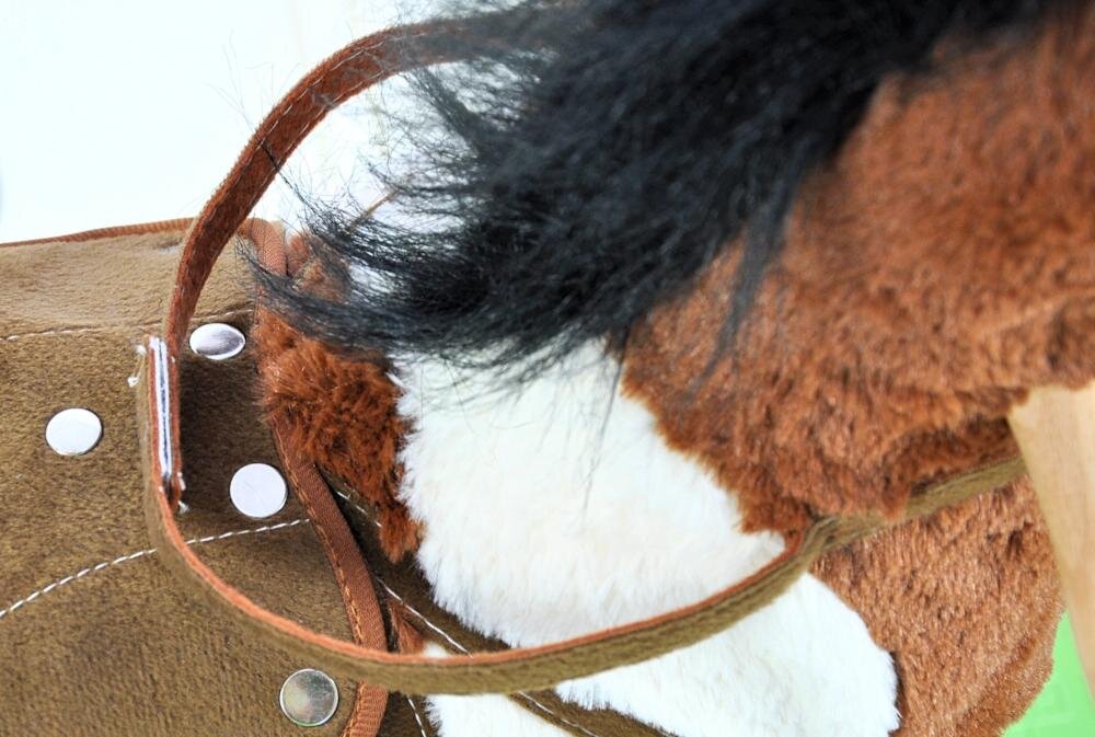 Koń na biegunach MILLY MALLY Łatek Ciemnobrązowy miękkie wygodne siodło wygoda komfort lejce