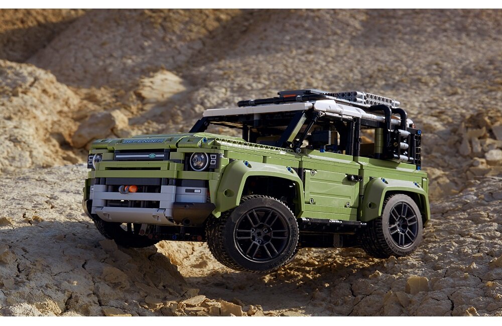 LEGO Technic Land Rover Defender 42110 cena, opinie, dane