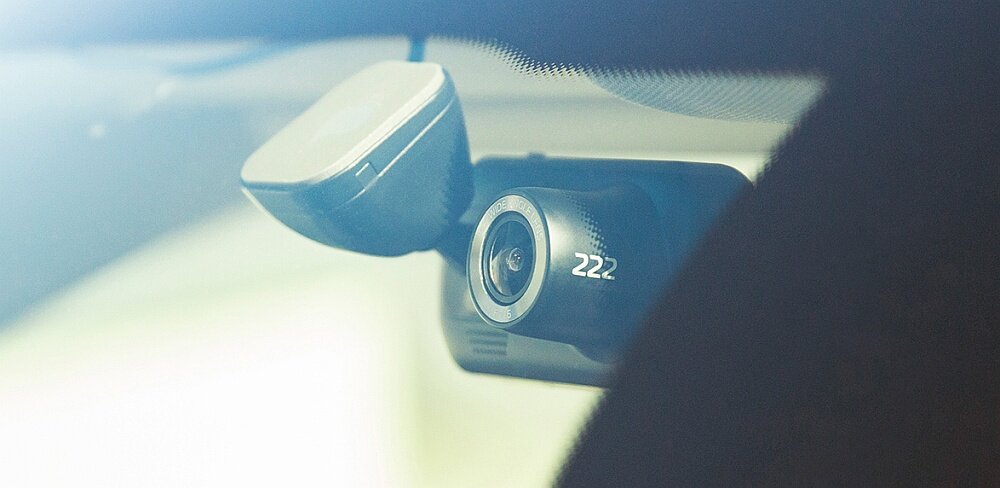 Wideorejestrator NEXTBASE 222G ekran obiektyw rozdzielczość nagrywanie parkowanie czujnik mocowanie matryca filmy