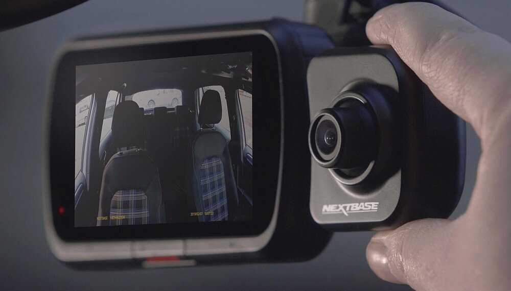 Wideorejestrator NEXTBASE 522GW ekran obiektyw rozdzielczość nagrywanie parkowanie czujnik mocowanie matryca filmy