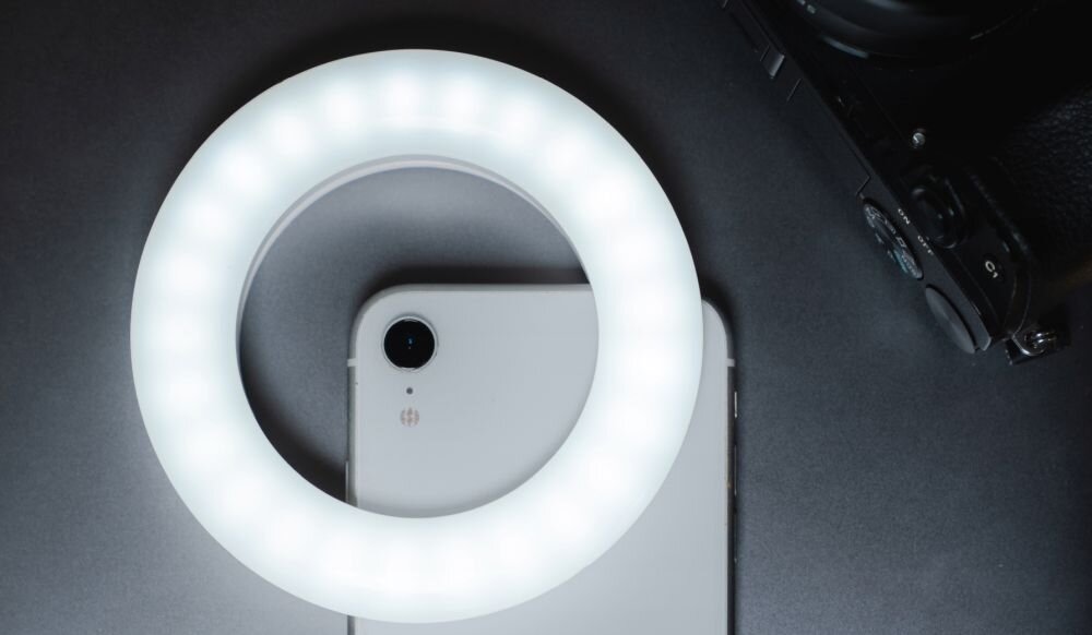 Lampa pierścieniowa KODAK RM001 zdjęcia kadr światło zasilanie