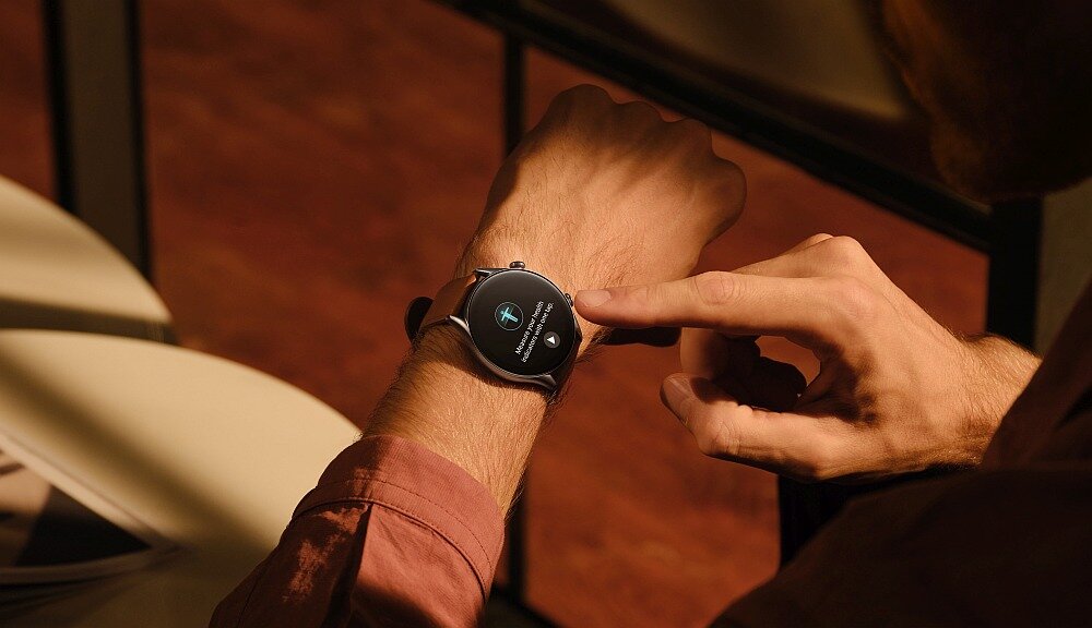 Smartwatch AMAZFIT Gtr 3 Pro ekran bateria sport zdrowie monitoring puls pasek 