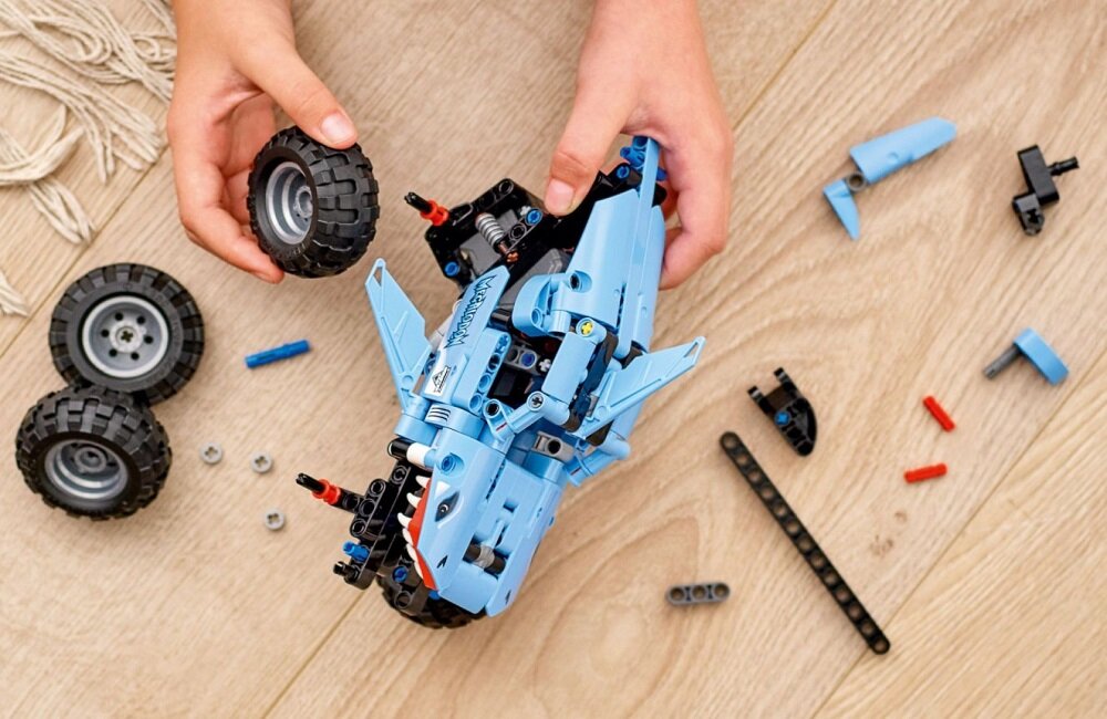 LEGO Technic Monster Jam Megalodon 42134 Inspiracja dla przyszłych inżynierów
