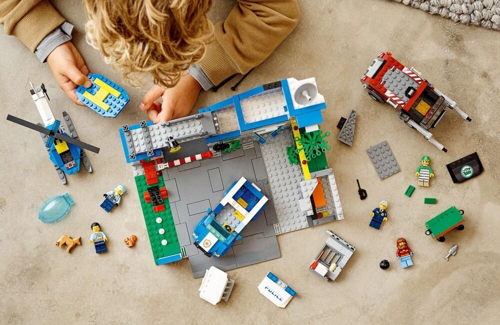 LEGO City Posterunek policji 60316 Zabawa konstrukcyjna