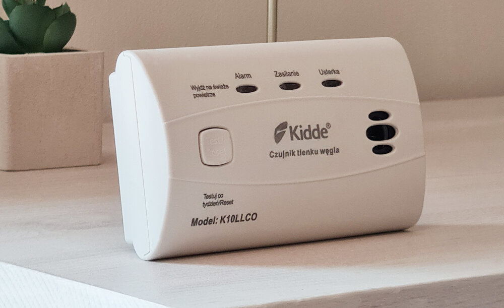 Czujnik tlenku węgla czadu KIDDE K10LLCO przycisk testu/resetowania czerwona dioda LED pulsacyjny alarm akustyczny o mocy 85 dB