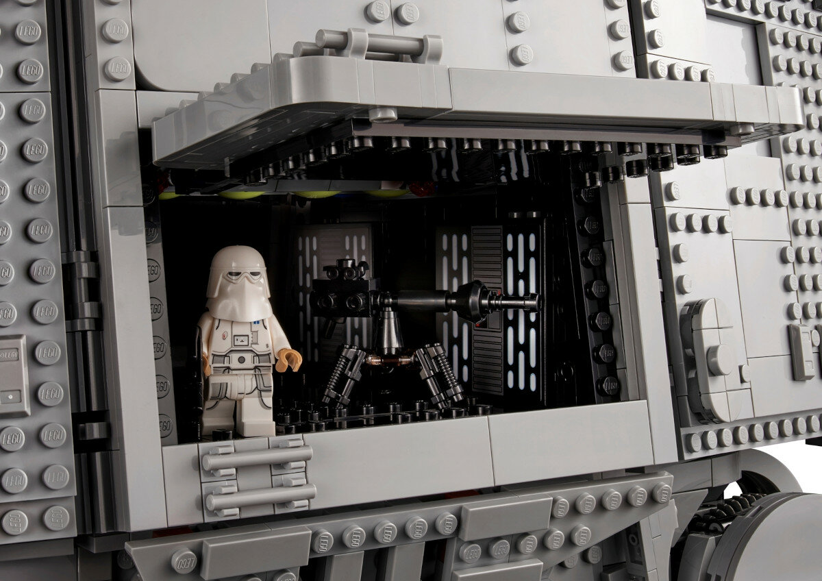 KLOCKI LEGO STAR WARS AT-AT™ 75313 minifigurki Veers Skywalker