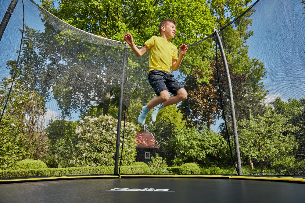 SALTA trampolina bezpieczeństwo siatka zabezpieczająca ochrona skoki upadki urazy