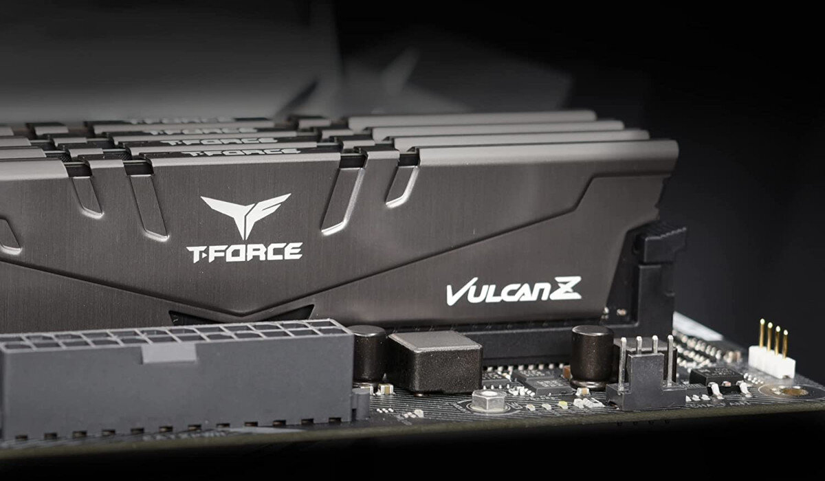 Pamiec RAM TEAM GROUP T-Force Vulcan Z 16GB 3200MHz duza pojemnosc