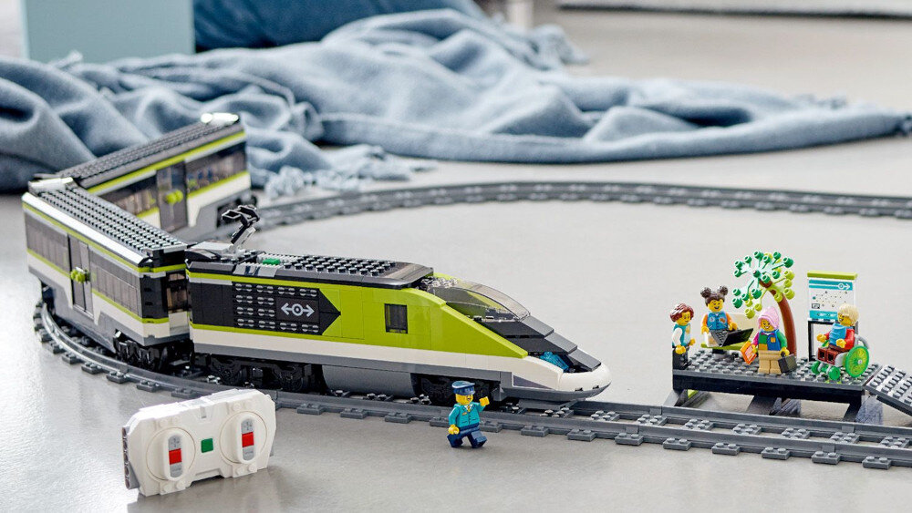 LEGO City Ekspresowy pociąg pasażerski  - prezent