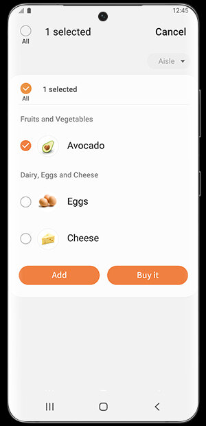 Na liście zakupów przygotowanej za pomocą aplikacji SmartThings Cooking znajdują się takie produkty jak jajka czy awokado