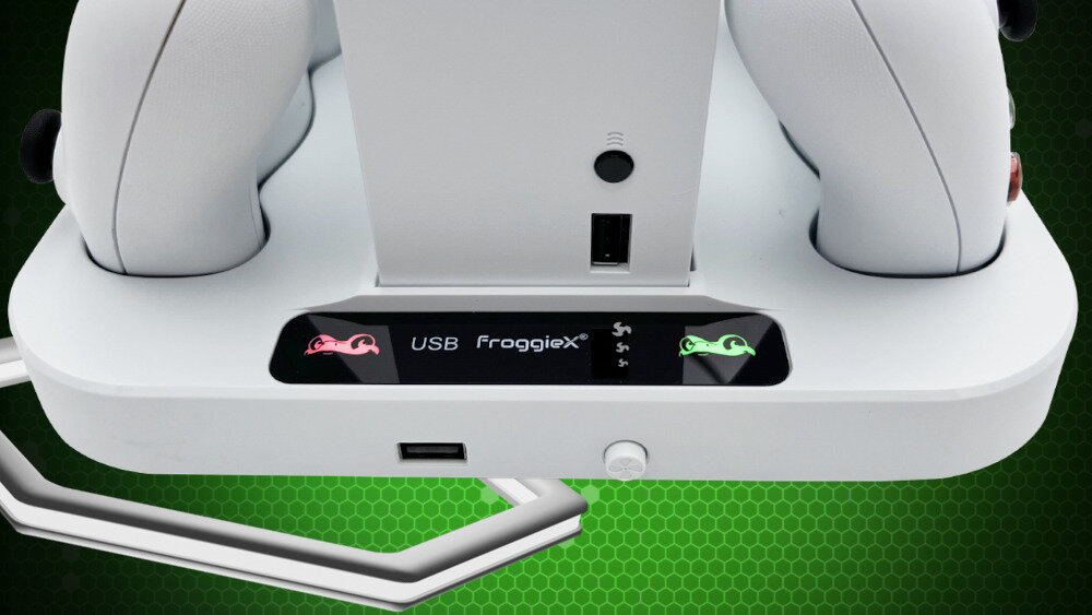Podstawka chłodząca FROGGIEX FX-XS-C1-B do Xbox Series S  - poziom naładowania