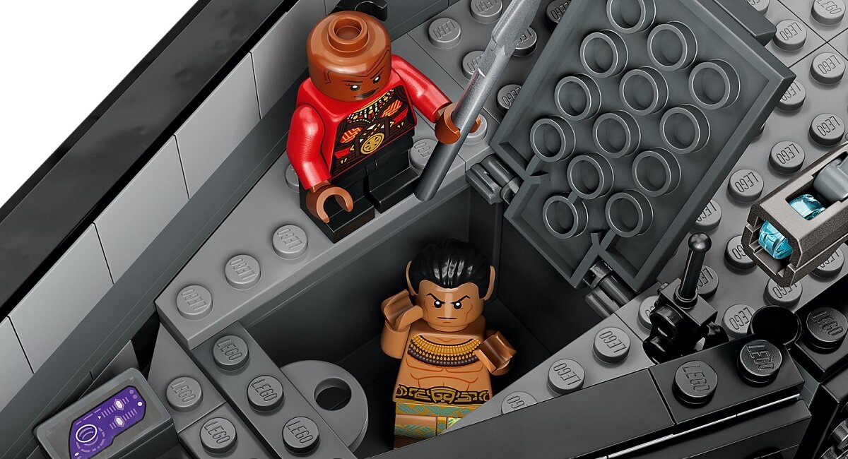 Конструктор LEGO Marvel Чорна Пантера: Водна війна 76214 Висока якість і безпека
