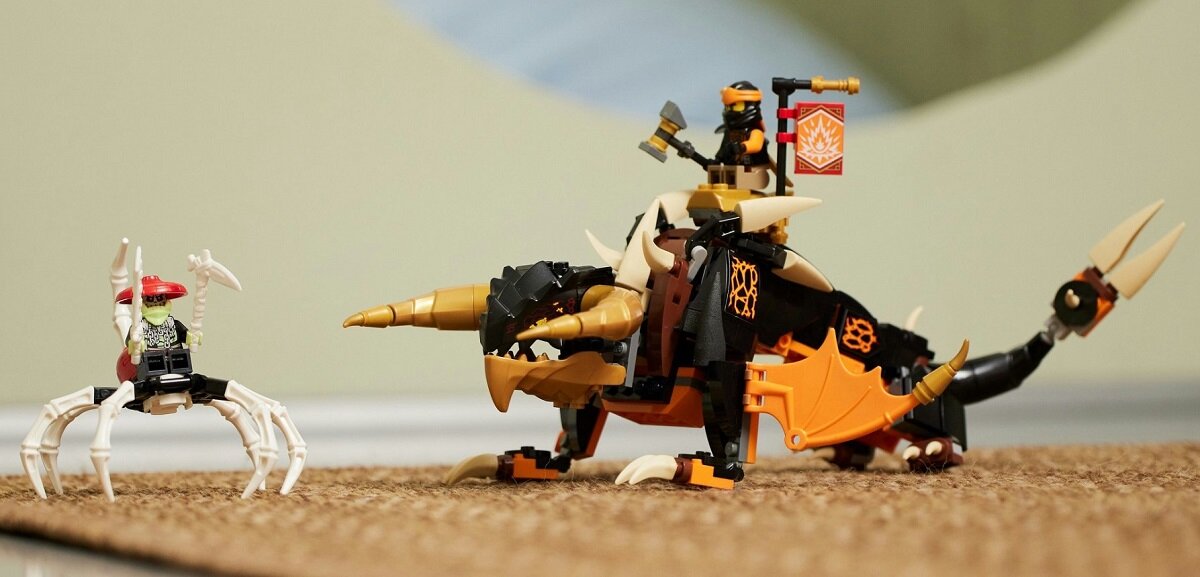 LEGO Ninjago Odrzutowiec ponaddźwiękowy Jay’a EVO 71784 dziecko kreatywność zabawa nauka rozwój klocki figurki minifigurki jakość tradycja konstrukcja nauka wyobraźnia role jakość bezpieczeństwo wyobraźnia budowanie pasja hobby funkcje instrukcje
