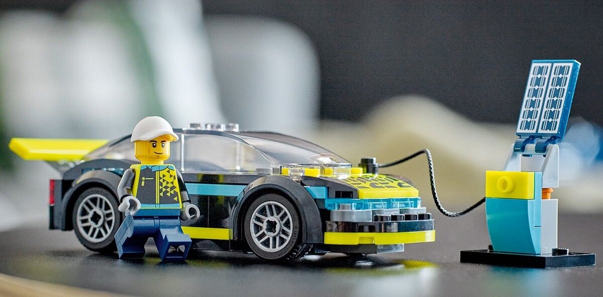 LEGO City Elektryczny samochód sportowy 60383 dziecko kreatywność zabawa nauka rozwój klocki figurki minifigurki jakość tradycja konstrukcja nauka wyobraźnia role jakość bezpieczeństwo wyobraźnia budowanie pasja hobby funkcje instrukcja felgi spojler aplikacja LEGO Builder