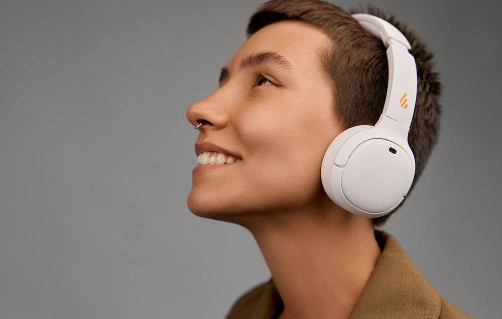 Słuchawki nauszne EDIFIER WH500 dźwięk jakość połączenie łączność pasmo impedancja muzyka gry filmy sterowanie bluetooth aplikacja
