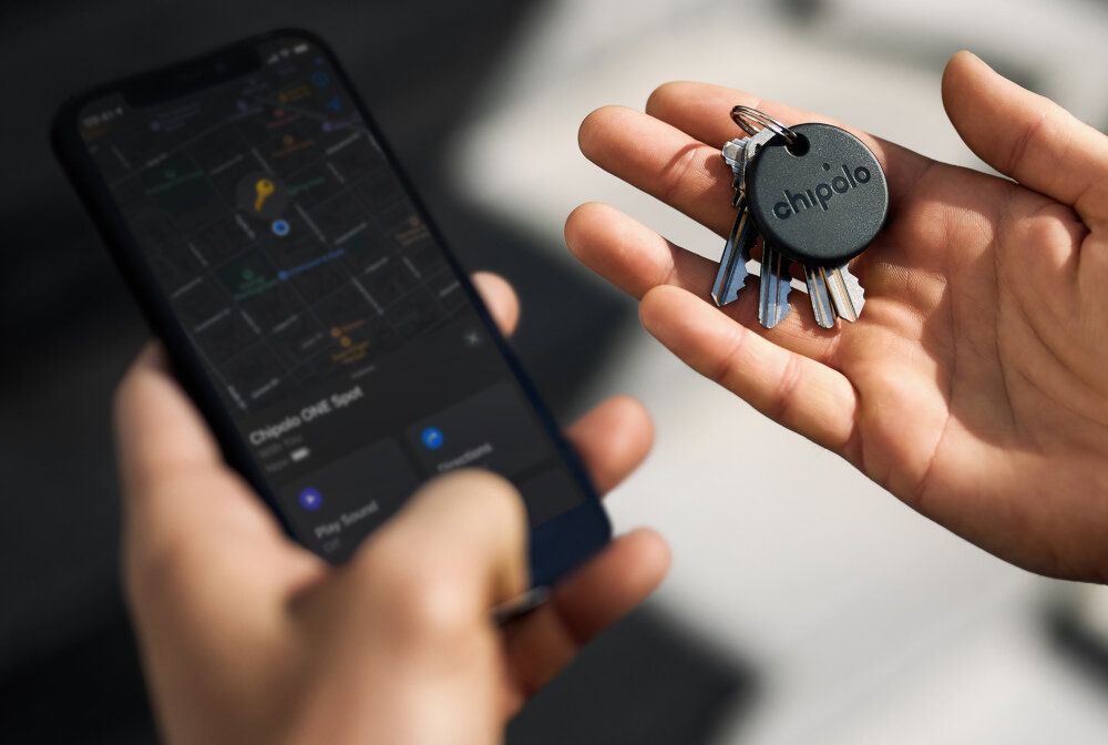 Lokalizator CHIPOLO One Spot wyszukiwarka przedmiotów  wyszukiwarka kluczy wyszukiwarka Bluetooth tropiciel Bluetooth znajdź klucze znajdź telefon znajdź zgubione klucze