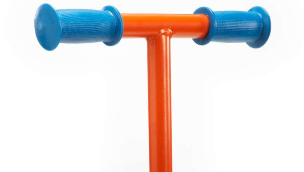 Hulajnoga dla dzieci LITTLE TIKES Lean to Turn Scooter Pomarańczowo-niebieskim standardowa kierowania z antypoślizgowymi uchwytami w kolorze różowym miękki materiał nie powoduje otarć regulowana wysokość do maksymalnie 66 cm