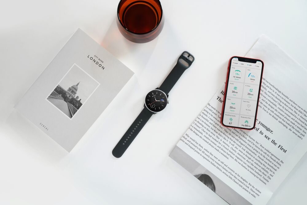 Smartwatch AMAZFIT GTR Mini    ekran bateria czujniki zdrowie sport pasek ładowanie pojemność rozdzielczość łączność sterowanie krew puls rozmowy smartfon aplikacja 