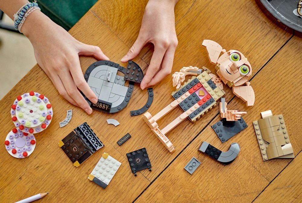 LEGO Harry Potter Skrzat domowy Zgredek 76421  klocki elementy zabawa łączenie figurki akcesoria figurka zestaw 