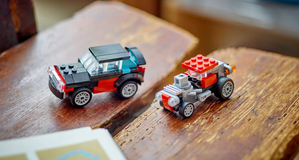 KLOCKI LEGO CREATOR 3IN1 CIĘŻARÓWKA Z PLATFORMĄ I HELIKOPTEREM 31146 pojazdy ruchome koła
