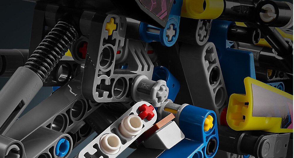 KLOCKI LEGO TECHNIC WYŚCIGOWY ŁAZIK TERENOWY 42164 ruchomy silnik wzorowany kreatywność