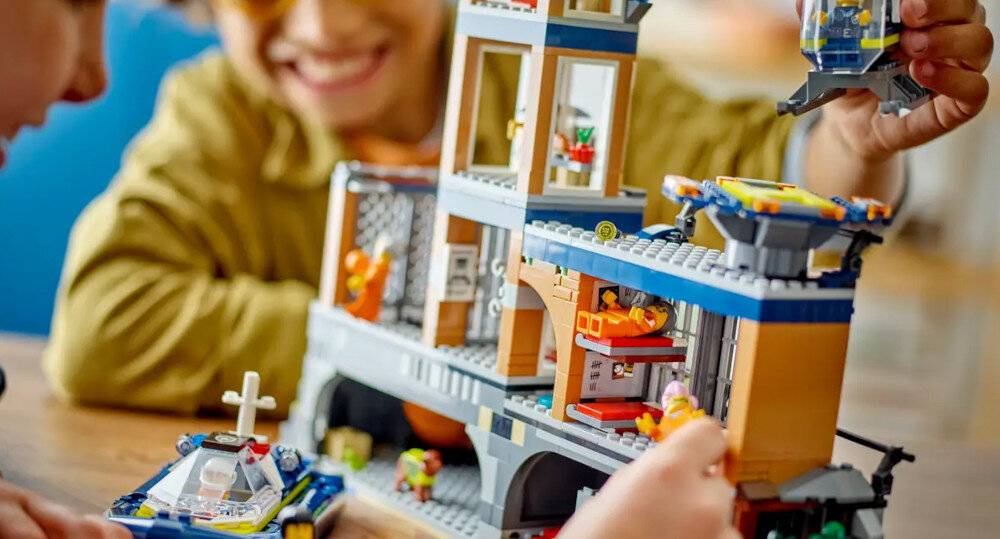 KLOCKI LEGO CITY POLICJA Z WIĘZIENNEJ WYSPY 60419 budowanie zabawa kreatywność