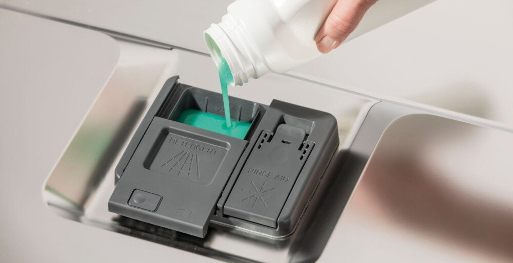 Zmywarka GORENJE GV642E90 wysuwany dozownik detergenty aplikacja dozowanie płyn