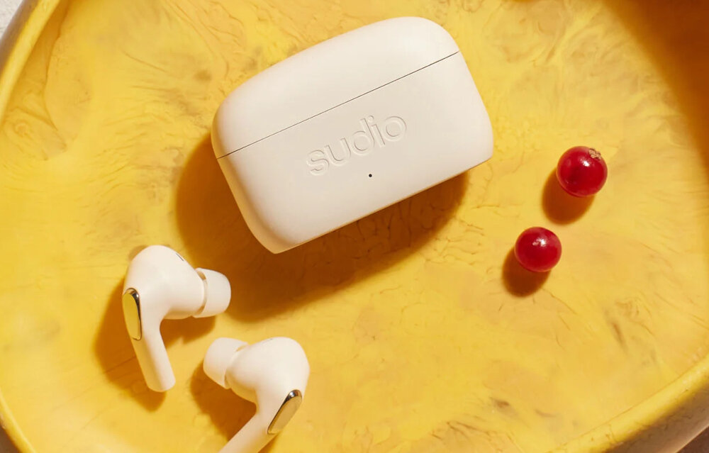 Sluchawki Sudio E3 przelaczanie dzwieku wielopunktowe polaczenie jakosc dzwiek