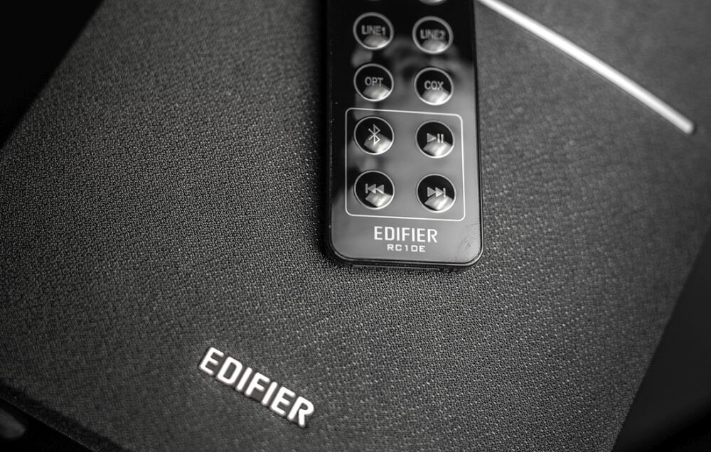 Głośniki EDIFIER R1280DB Czarny sterowanie